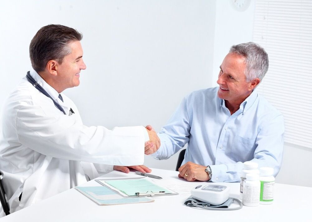 consulta con un médico para la artrosis de cadera